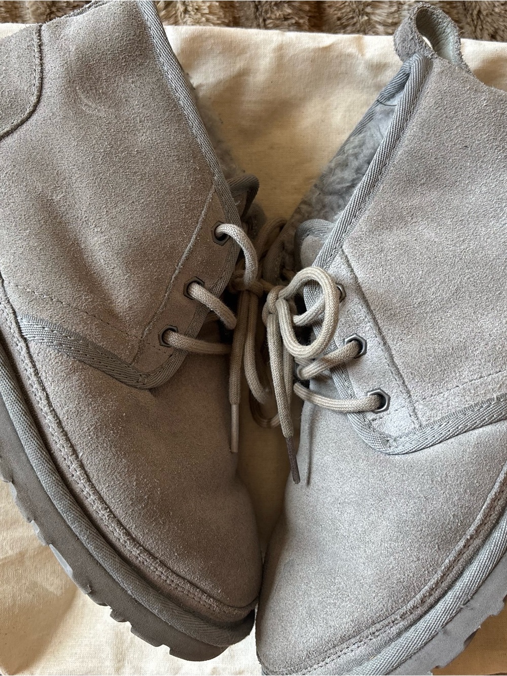 Ugg Nuemel Grey